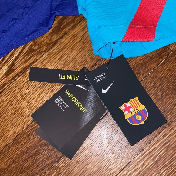 Women’s FC Barca Nike Vaporknit Jersey NWT - Picture 3 of 7